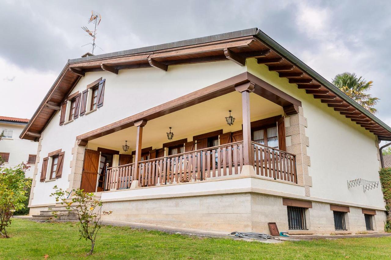 Vivienda Rural Casa Javier Lacunza Aoiz Exterior foto