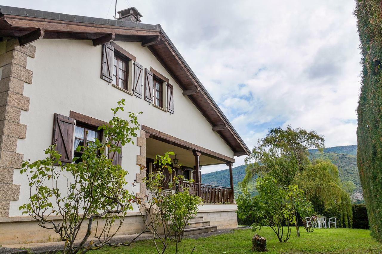 Vivienda Rural Casa Javier Lacunza Aoiz Exterior foto